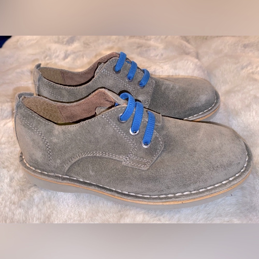 New Florsheim Boys Suede Oxford Gray Suede Shoes w.Blue Laces Kittle Kids Sz 13